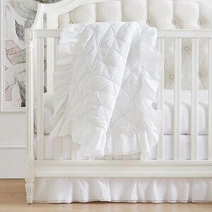 Pottery Barn Kids Sadie Ruffle White Pintuck Crib/Toddler Quilt – EUC